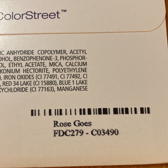 Color Street Nails Limited Edition Retired Rose Goes - Picture 4 of 4